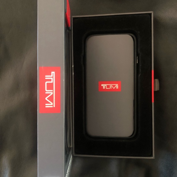 TUMI iPhone7 mold case in black - Picture 3 of 11